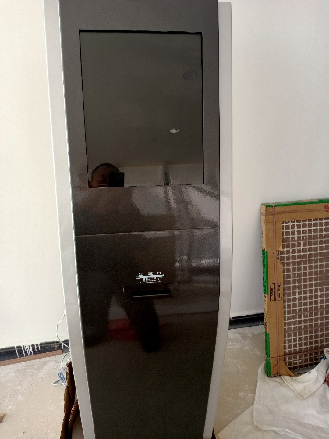 信特安排隊機與窗口屏入駐河南商丘聯(lián)通營業(yè)廳