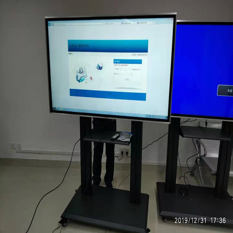 信特安65寸觸摸顯示器入職陜西某部隊